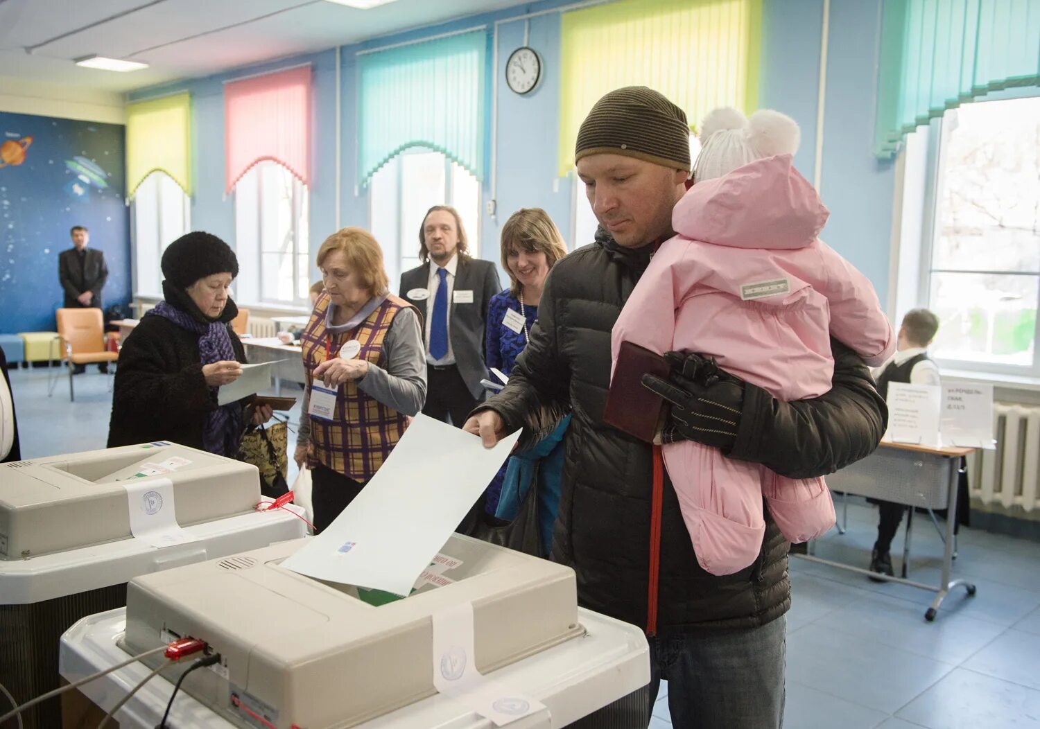 Последний день голосования на выборах президента. Выборы в России. Выборы фото. Голосование на выборах. Голосование на выборах президента.