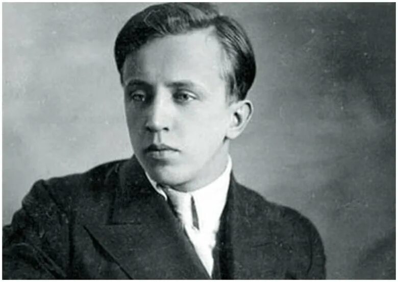 Террорист", чиновник, математик и журналистка: как жили и умерли трое сыновей и 