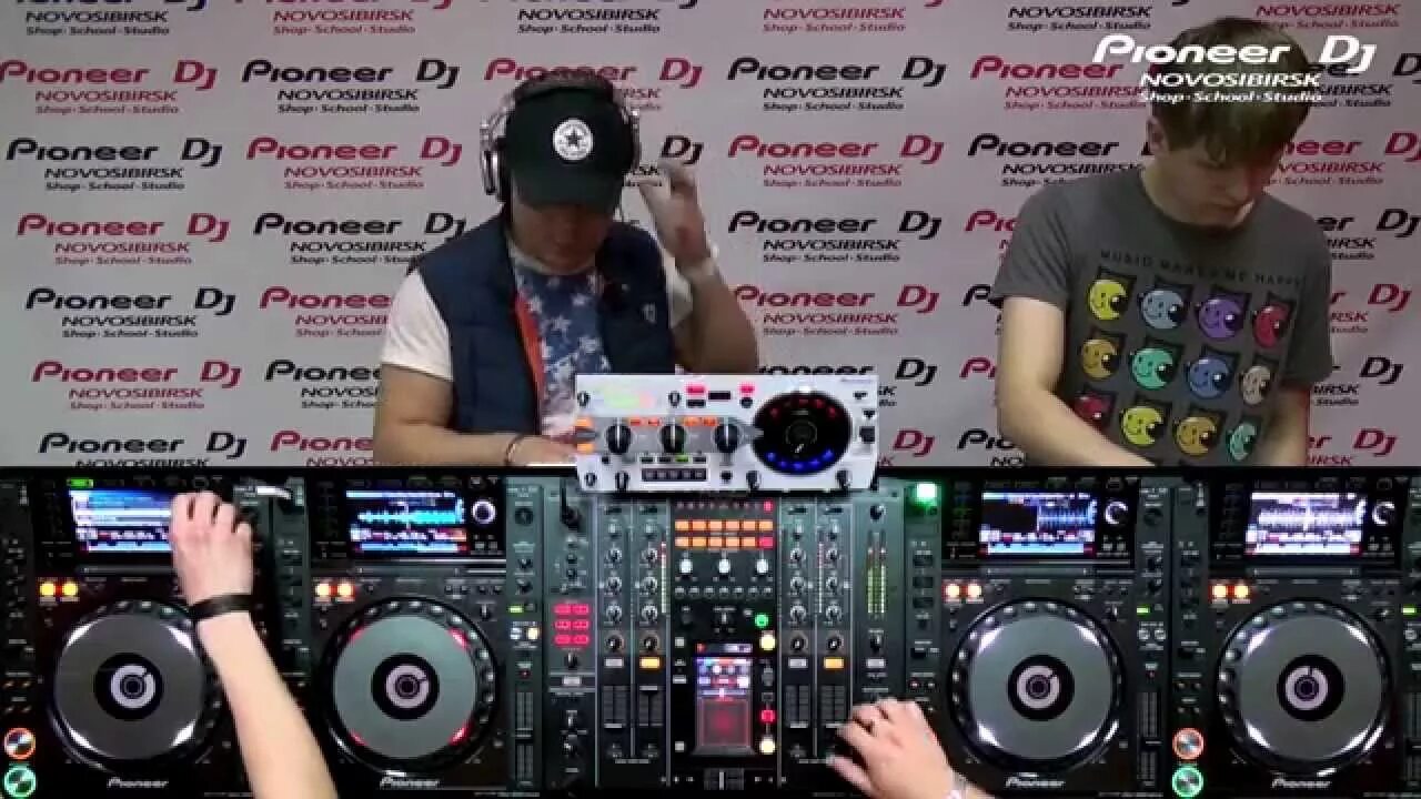 Диджей Видута. DJ Dimixer диджеи России. Диджей Новосибирск.