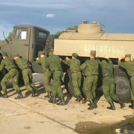 Таманский мотострелковый полк. Таманская дивизия Алабино. 15 Гвардейский мотострелковый полк Таманской дивизии. 15 Мотострелковый полк Таманской дивизии Алабино. 15-Й Гвардейский мотострелковый полк.