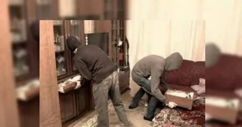 Совершил две кражи