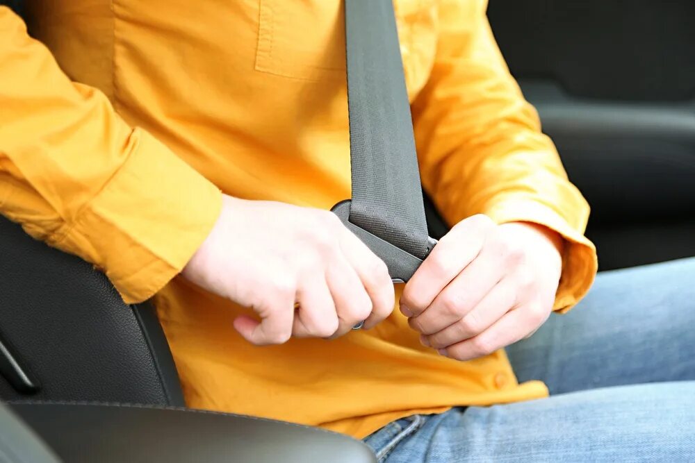 Seat Belt. Ремень безопасности в авто. Пристегнуть ремни. Пристегнутый ремень безопасности.