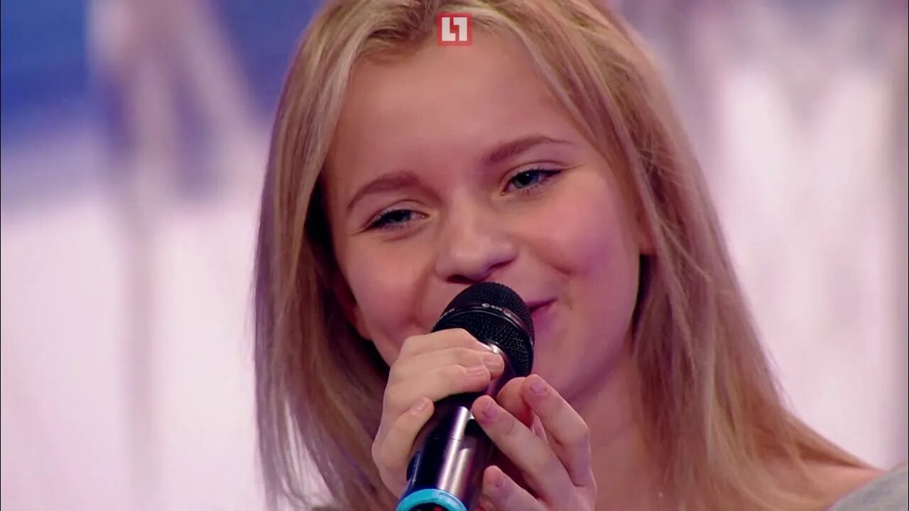 Алиса кто исполняет эту песню. Алиса кожикина сейчас 2025. алиса кожикина сейчас.