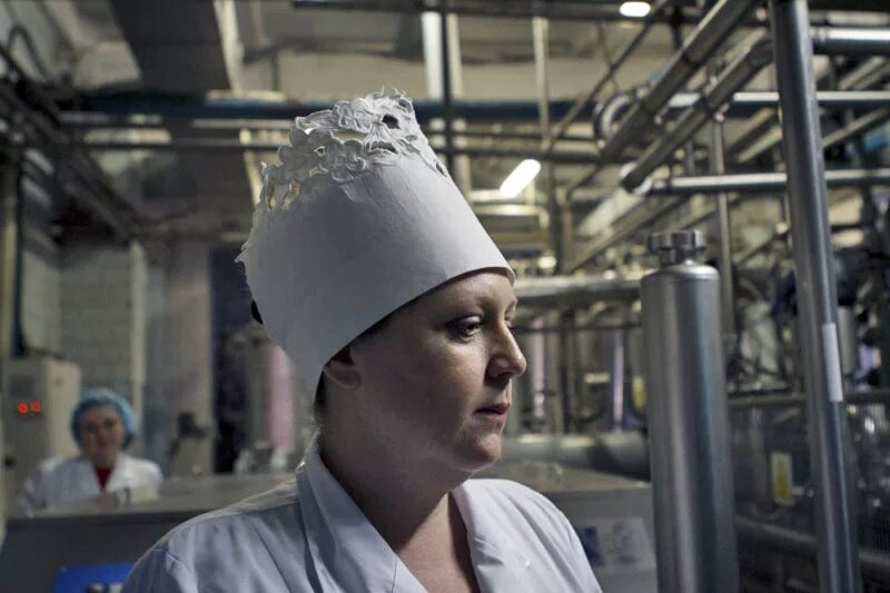 Яранский комбинат молочных продуктов. Молоко производство. Завод роса смоленск. Работа молзавод. Работа молзавод.