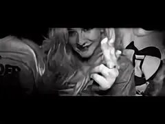 Example changed the kiss me. Example changed the kiss me