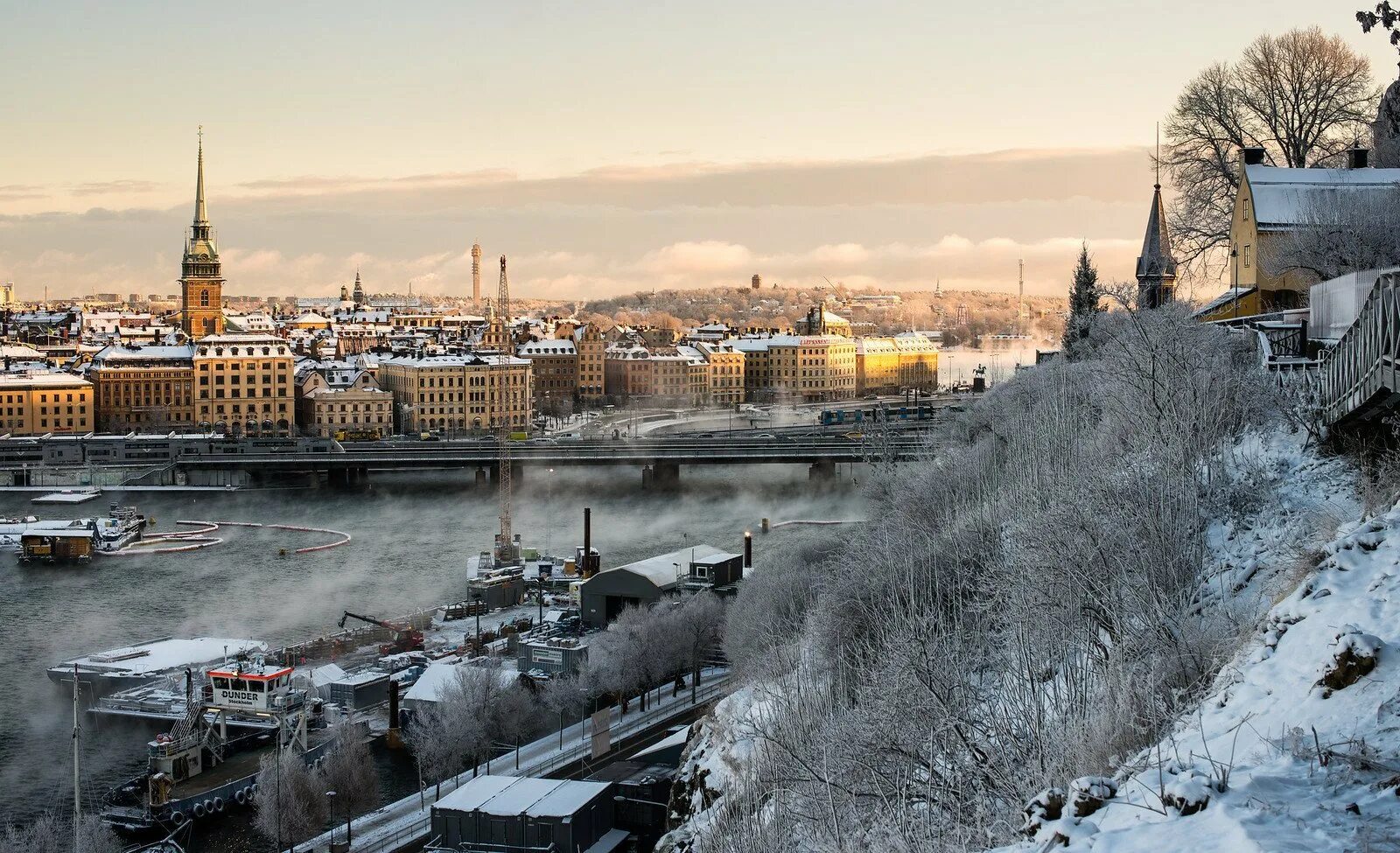 Хельсинки температура. Стокгольм Швеция зима. Швеция Стокгольм зимой. Хельсинки зима. Финляндия Хельсинки зима.