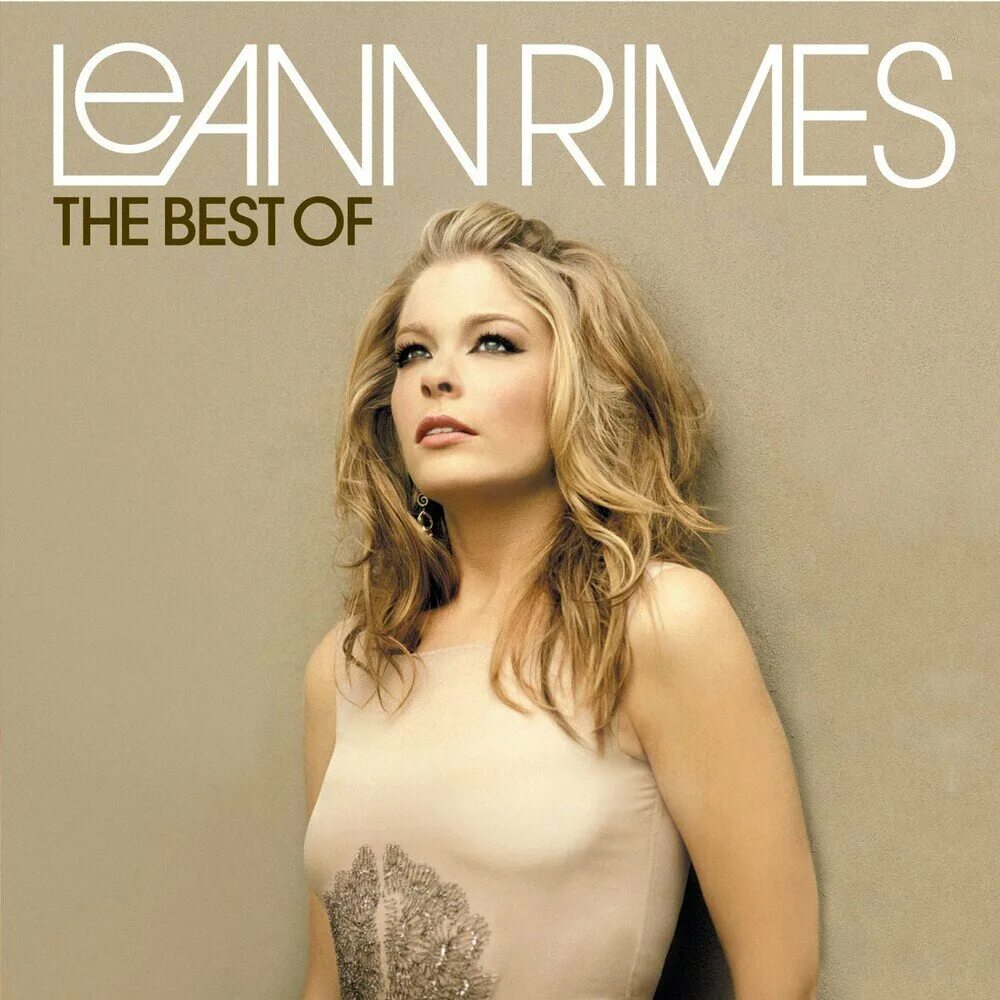 Can t fight the moonlight leann. Лиэнн Раймс. Лиэнн Раймс американская певица. Leann Rimes обложки с альбомов. Лиэнн Раймс Гадкий койот.