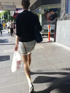 Лето виновато, что прозрачною я стала. 