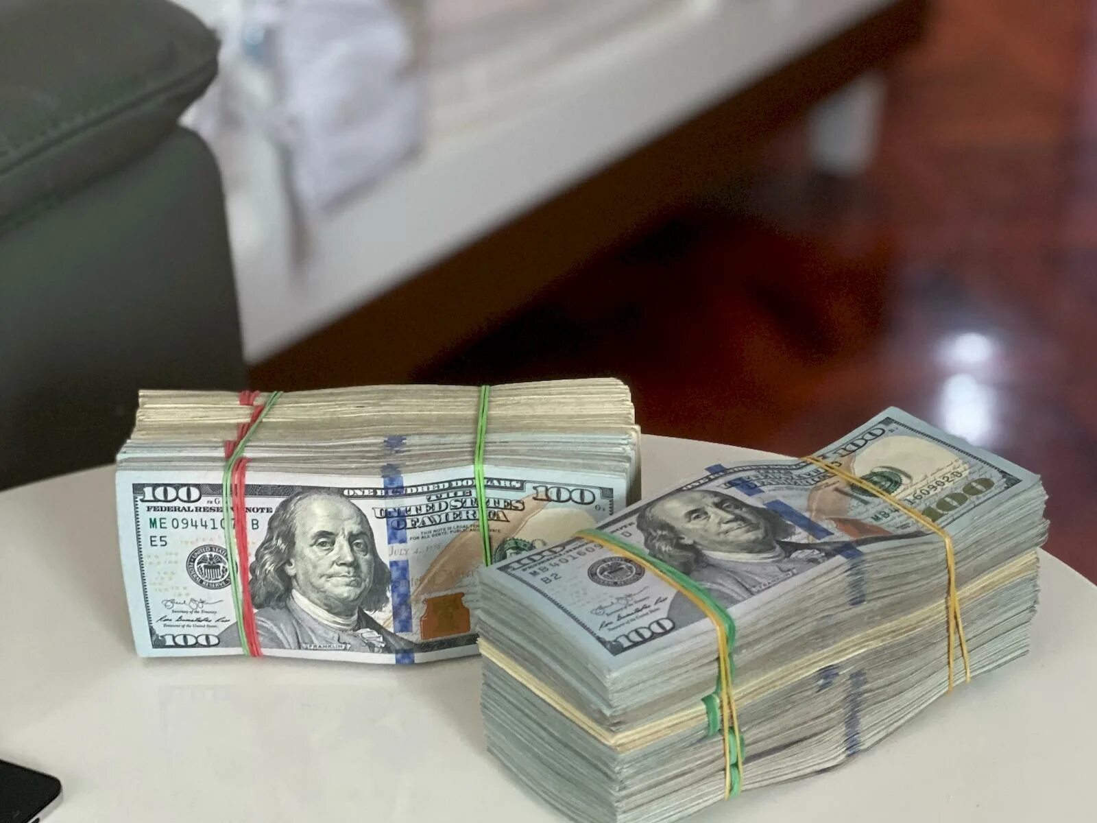 60 тыс долл. 80 ming dollarli jguli. 60 тысяч долларов. Гора денег. 60 тыс долл.