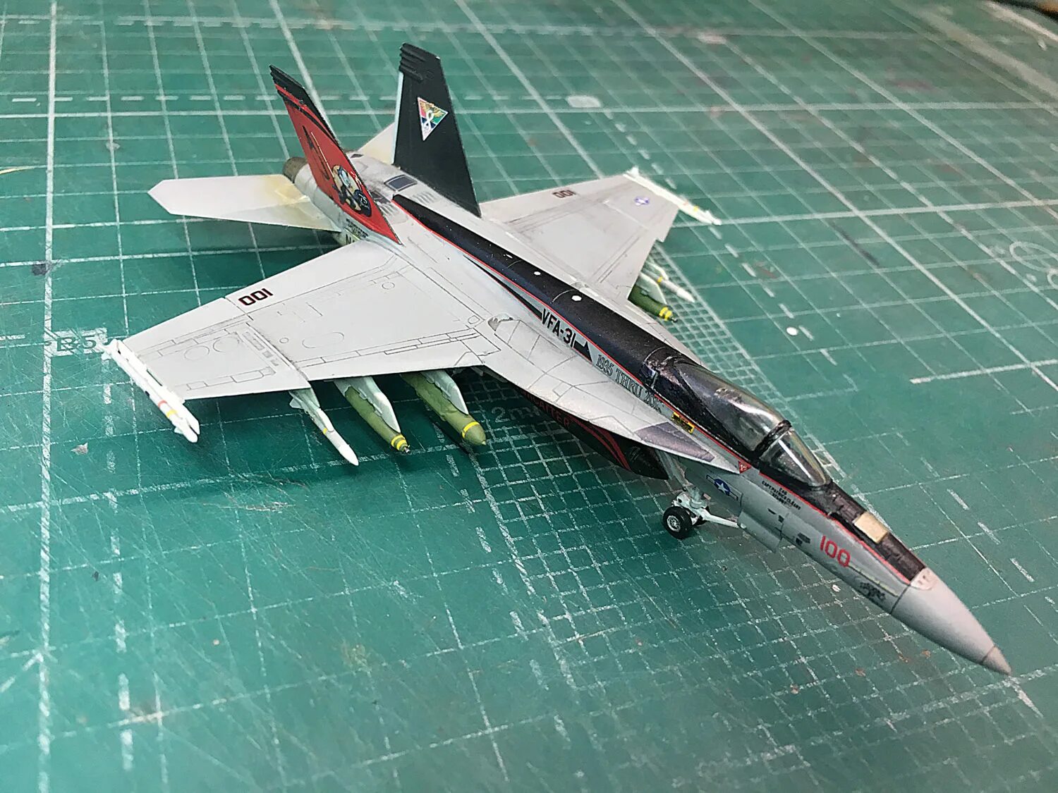 Самолет копия купить. Super Hornet 1/144. Копия самолета f200. 1/144 IXO h6k. F-18 super Hornet модель.