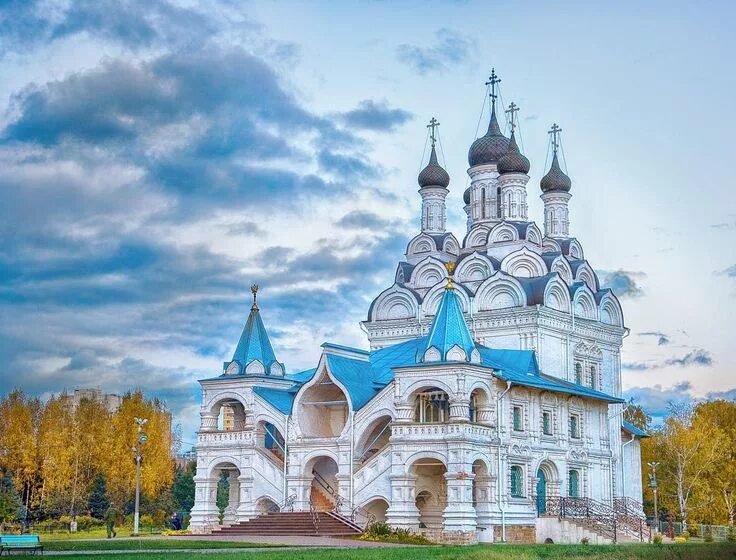 Церковь Благовещения Пресвятой Богородицы в Петровском Парке, православный храм,