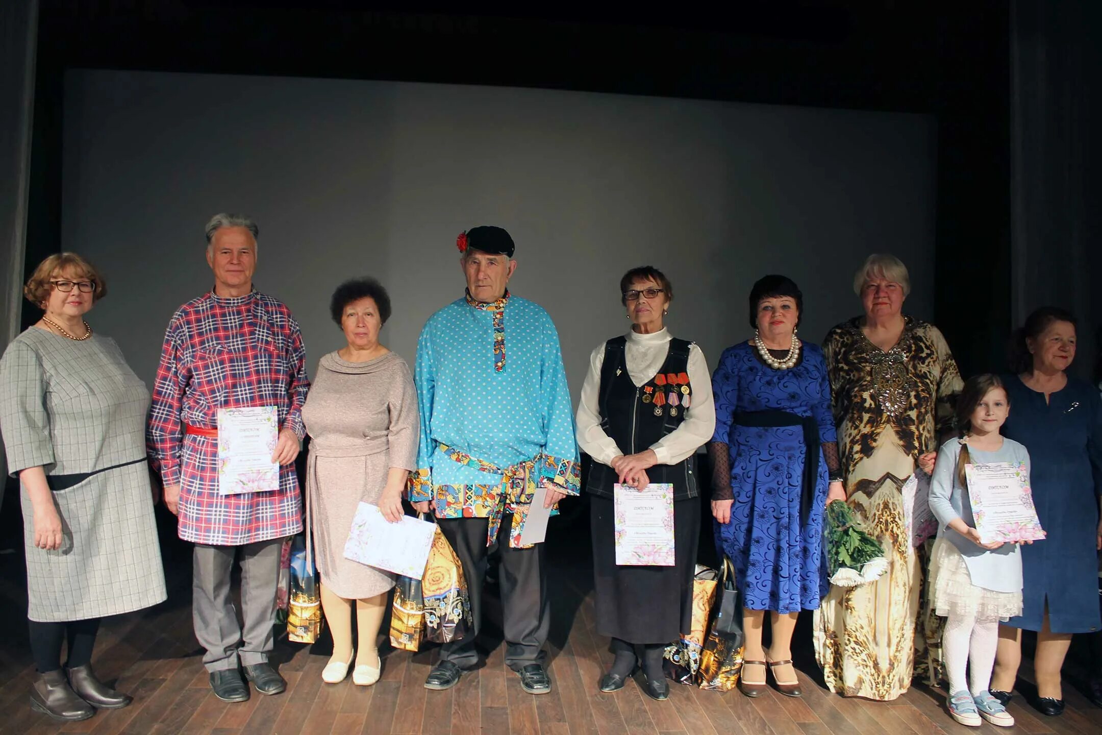 жители золотого