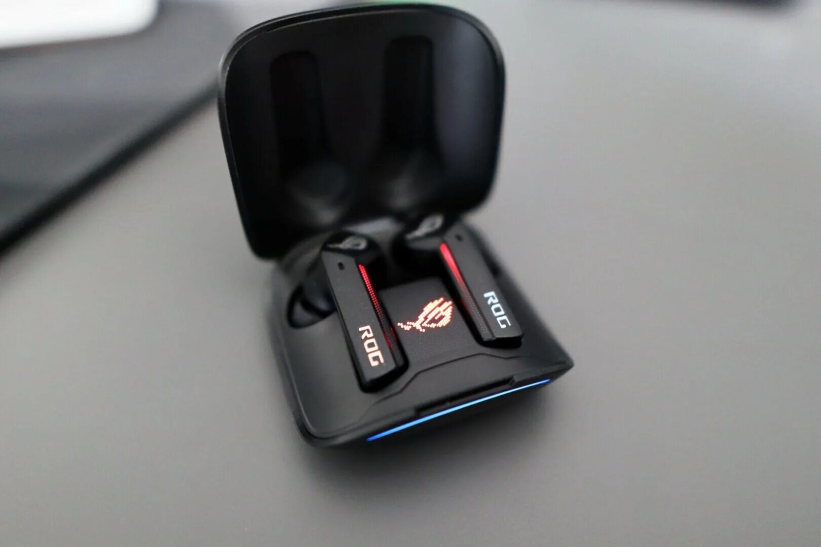 Rog cetra true. ASUS ROG Cetra true Wireless. Наушники ASUS ROG Cetra. ASUS ROG Cetra true Wireless 2. Беспроводные наушники ASUS ROG Cetra true Wireless.