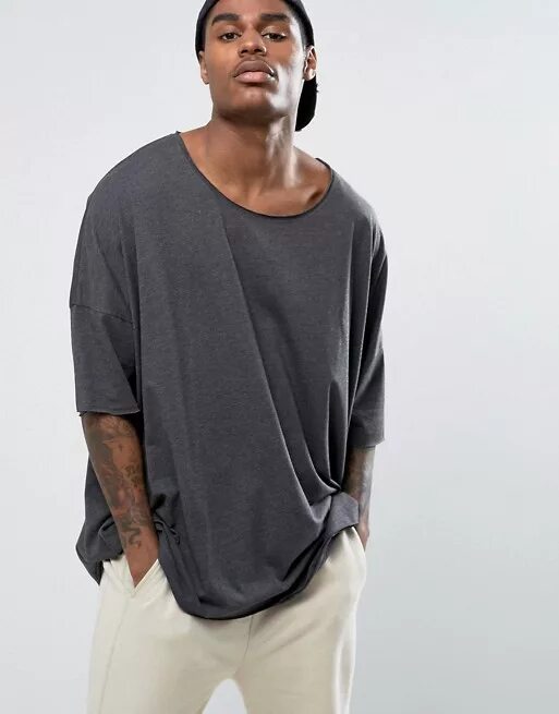 Футболка nike oversize мужские. Оверсайз эминем. Удлиненные футболки мужские. Футболка белая мужская асос оверсайз. Широкие футболки мужские.