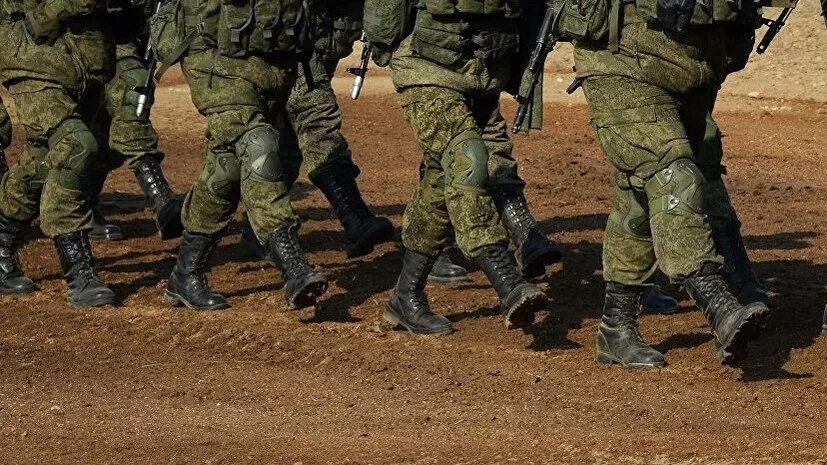 Сбежавшие военнослужащие. Солдаты в части. Побег из воинской части. Солдат сбежал.