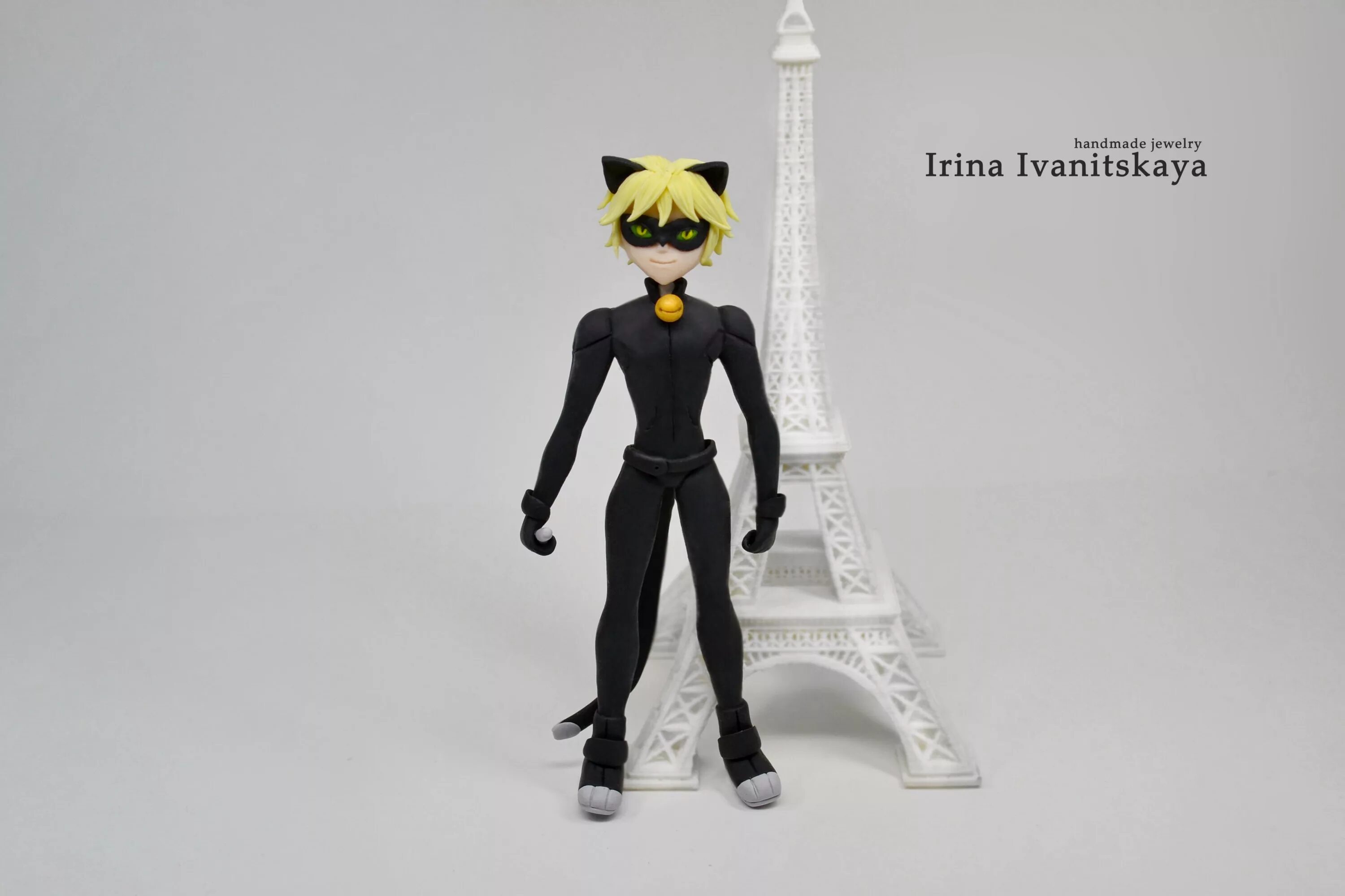 Супер кот из пластилина. Леди баг и супер кот из пластилина. Как лепить супер кота. Супер кот пластилина. Леди баг и супер кот пластилин.