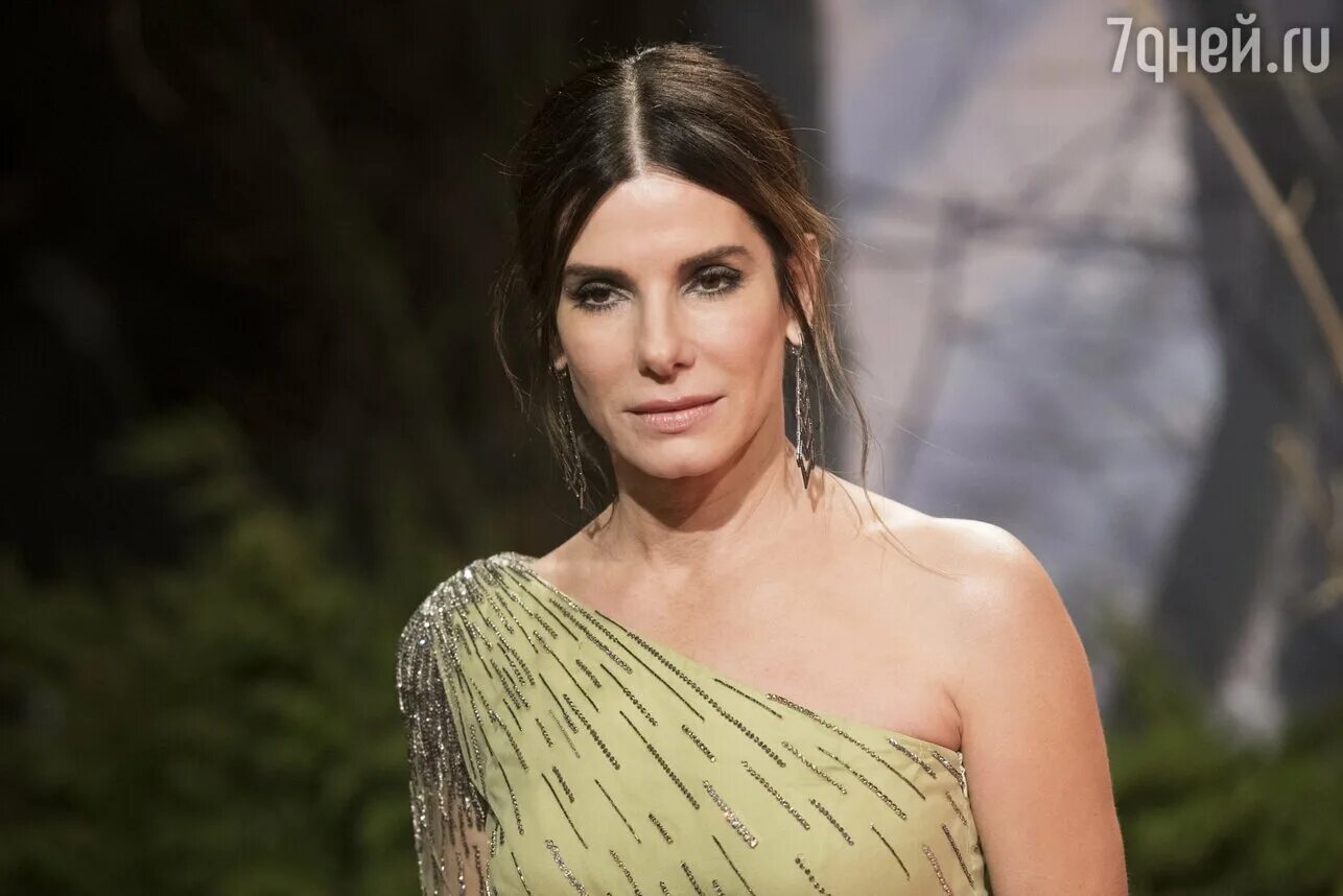 Баллок или буллок. Баллок или буллок. Sandra bullock 2011. Баллок или буллок. Баллок или буллок.