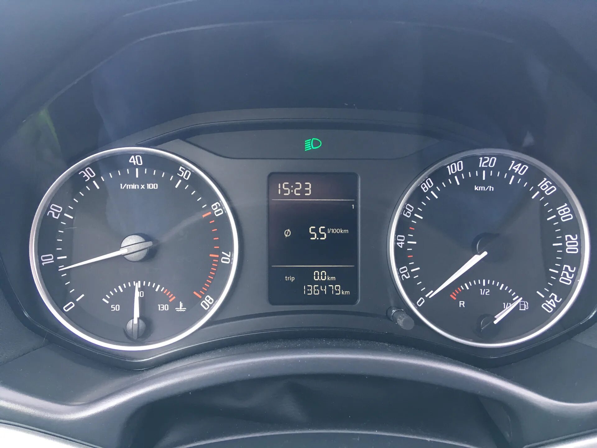 Tsi расход масла. Масло в 1.4 tsi caxa. caxa расход. caxa 1.4 tsi масло объем. большой расход 1.4 caxa.