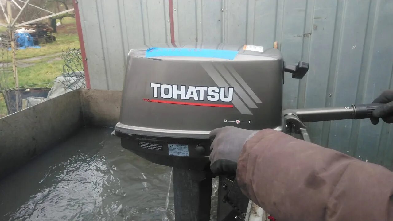 Отзыв лодочный мотор 9.8. Лодочный мотор Tohatsu 9.8. Tohatsu 9.9 2 stroke. Tohatsu 9.9 Генератор. Бак топливный Tohatsu 9.8.