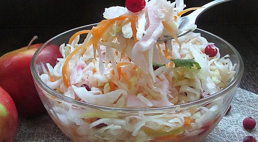 Капуста провансаль быстрого. Салатная капуста провансаль. капуста провансаль быстрого приготовления. капуста провансаль с клюквой. маринованная капуста провансаль.