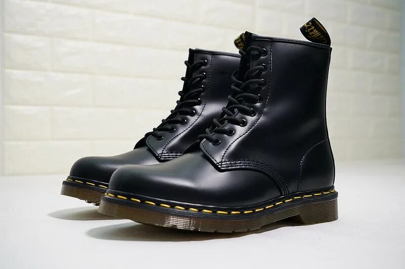 мартинсы 1460 мужские. Dr martens 1460 smooth. Dr martens 1460 туфли. Dr martens 1460. Dr.