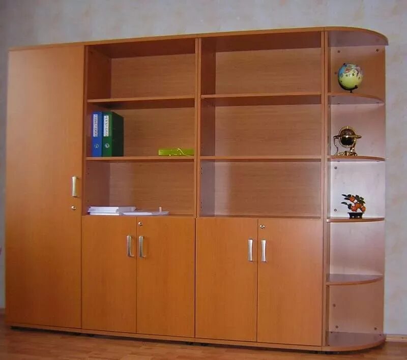 Шкаф в класс. Учительский шкаф. Учительский шкаф. Шкафы для начальной школы. Учительский шкаф.