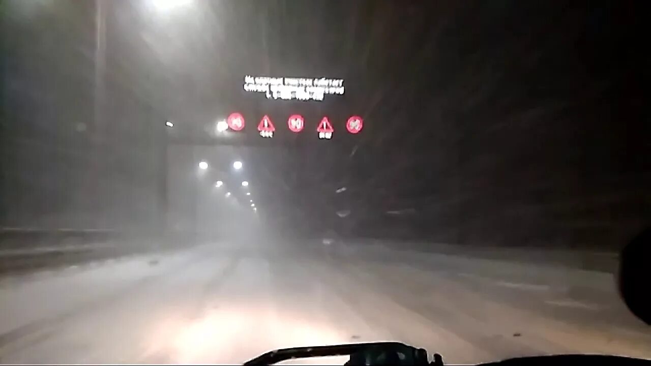 М4 ночью. М4 дон зима. заснеженная трасса м4. трасса м4 дон ночью. м4 дон зимой.