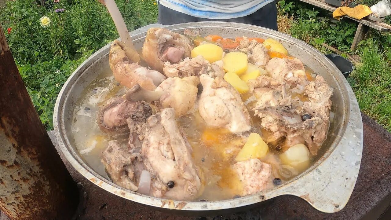 Дедушкин "ШУЛЮМ" Ингредиенты: Продукты: Пара уток,(но чем больше, тем лучше) кар