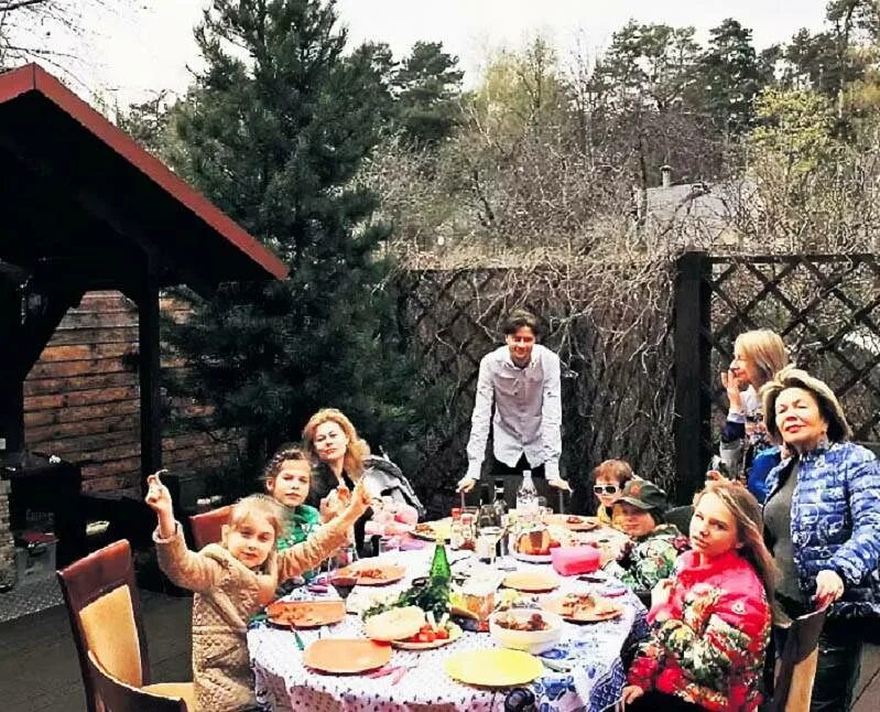 Соловьев жены и дети. Семья Владимира Соловьева.