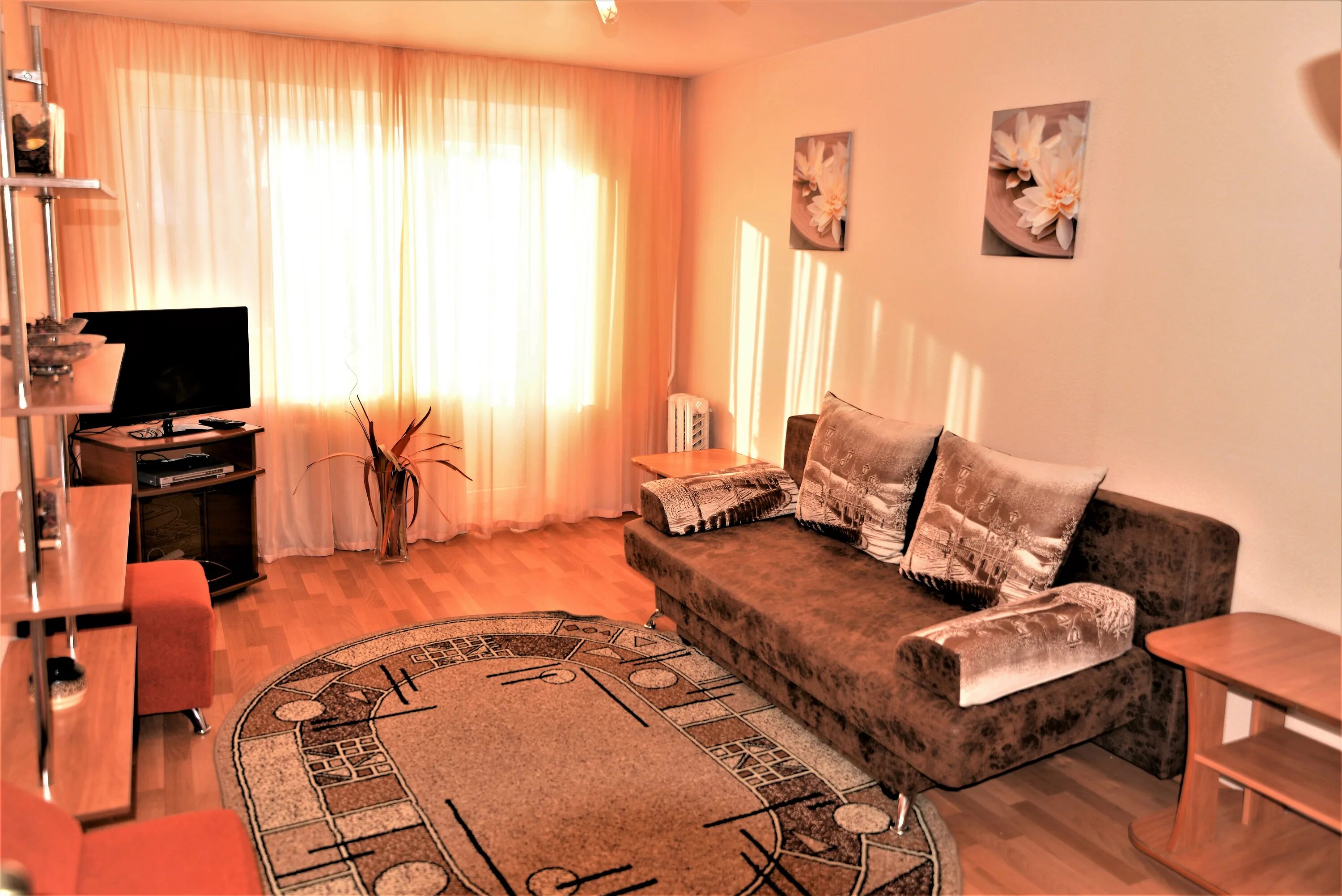 Сниму в марксе однокомнатную. Маркс проспект строителей 41. Сниму в марксе однокомнатную. Снять квартиру в полевском ,студию. Карла маркса, 76.