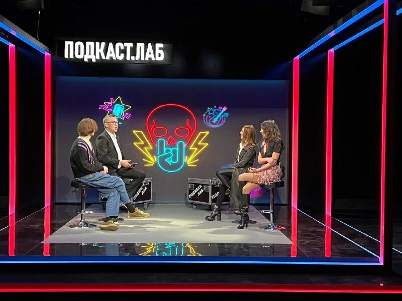 Новогодняя ночь якубович, сюткин. Окунева подкаст лаб. Подкаст лаб отзывы. Подкаст лаб анна. Подкаст лаб отзывы.