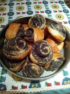 Булочки с маком сколько