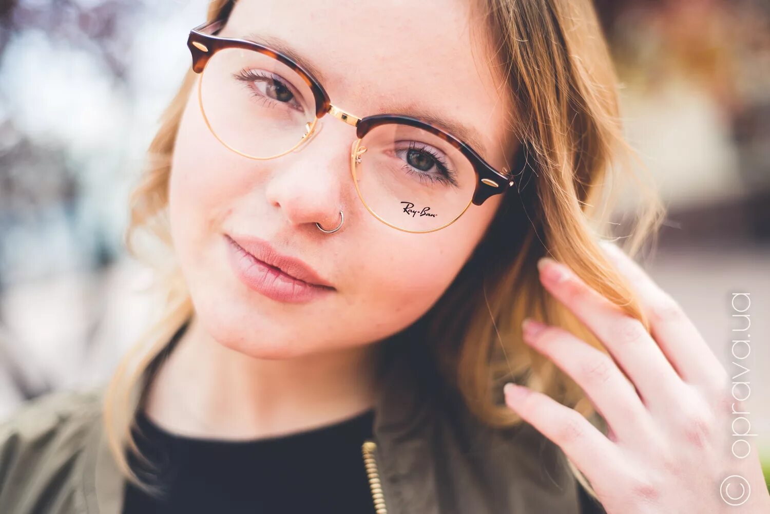 Best glasses for blonde hair Banton Frameworks Glasses trends, Fashion eye glass