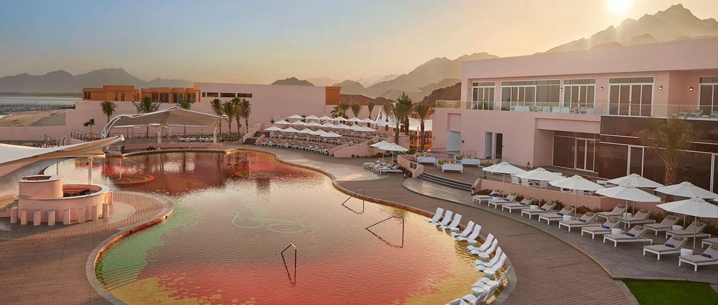 Address фуджейра. Фейрмонт Фуджейра Бич Резорт. Отель Fairmont Фуджейра. Fairmont Fujairah Beach Resort 5. Отель Файрмонт ОАЭ Фуджейра.