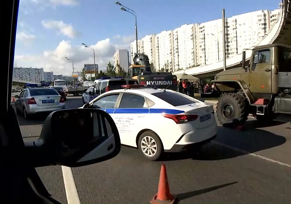 Собянин отменил все мероприятия в москве. Правого сектора МВД события ТВЦ.