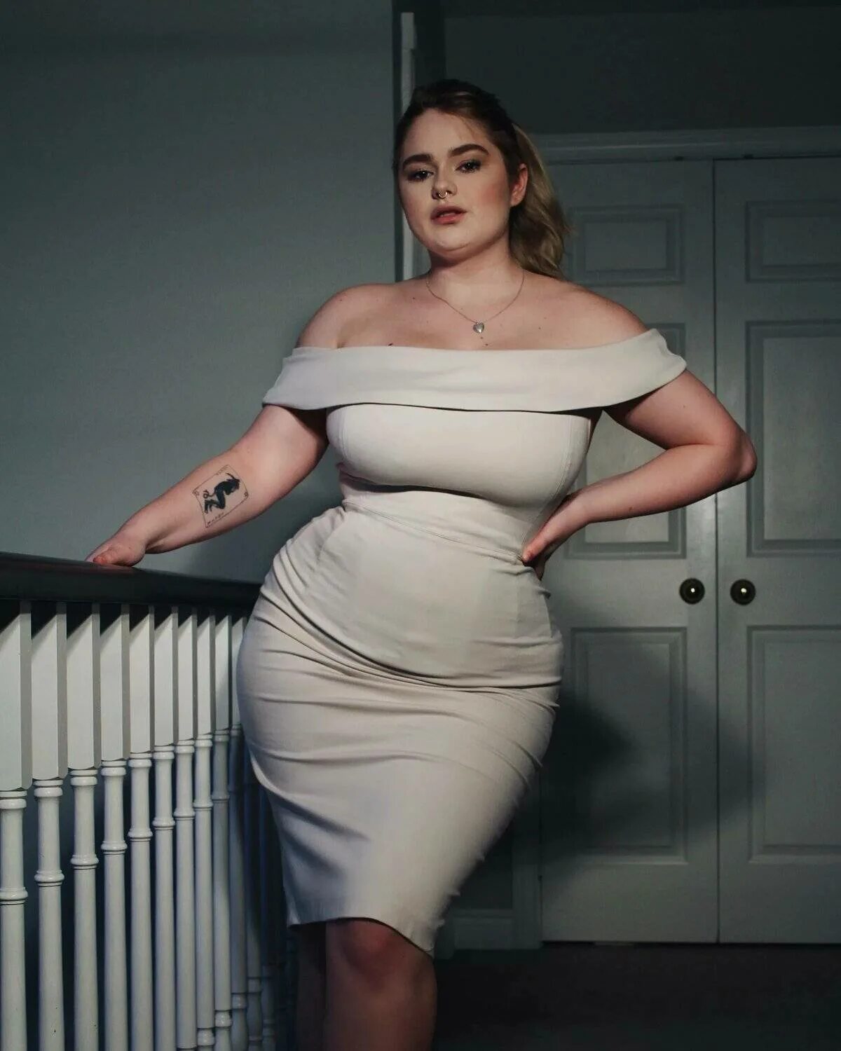 Красивые толстушки девушка. Красивые толстушки. Елена браун модель плюс сайз. Тесс холидей. Красивые толстушки девушка.