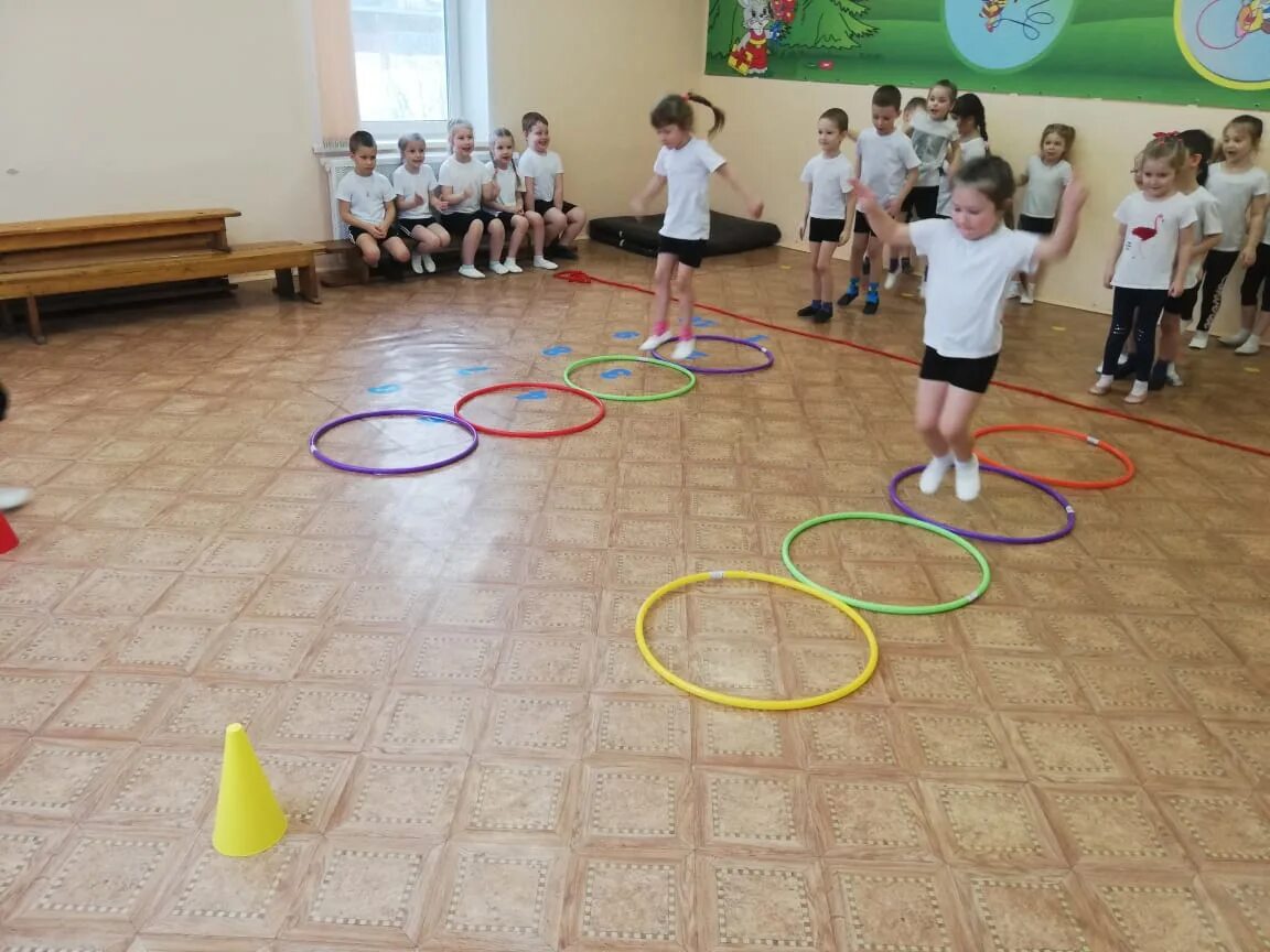 эстафеты на 23 февраля в детском саду для подготовительной. спортивный досуг в детском саду.