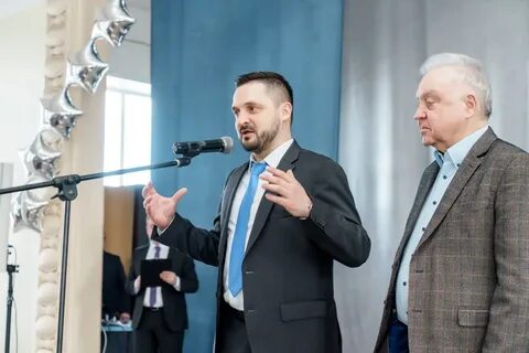 Руководитель никогда