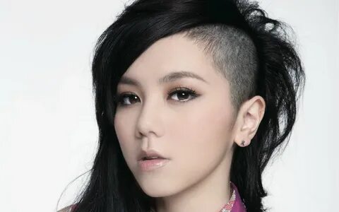 鄧 紫 棋 遊 戲 泡 麵.