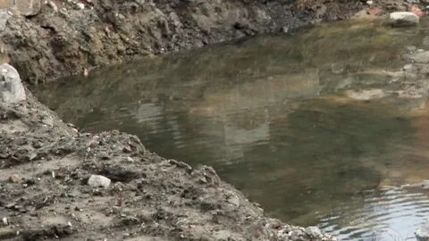 Яма с водой