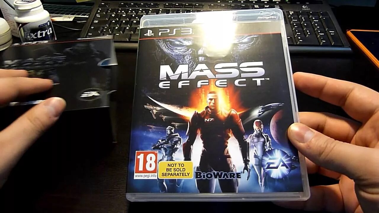 Legends of the zone trilogy ps4. Масс эффект Xbox 360. Mass Effect Xbox 360 Unboxing. Mass Effect 1 Xbox 360. Mass Effect 1 ps3.