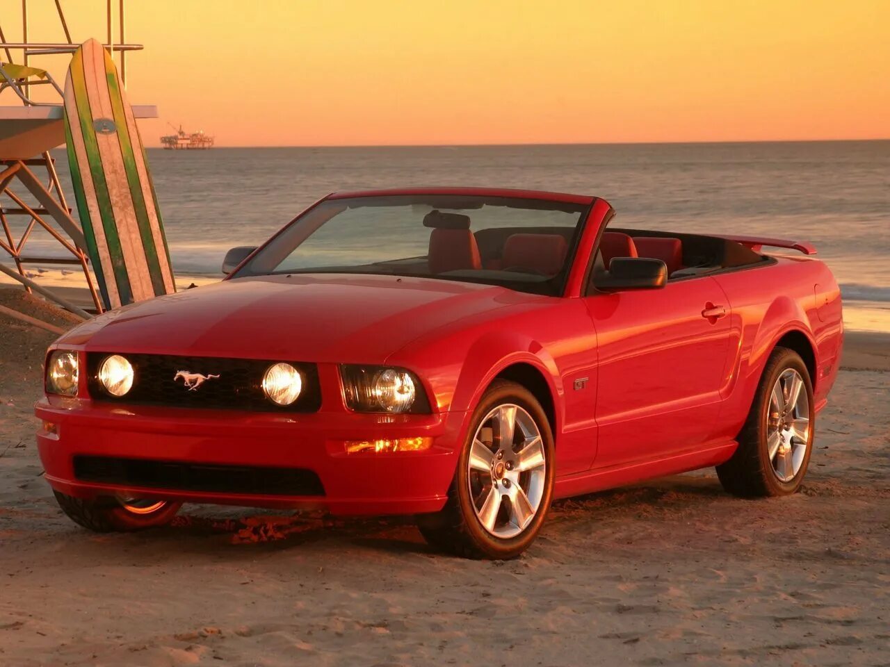Ford Mustang 2005 Cabriolet. Форд Мустанг 2005. Форд Мустанг gt 2004. Ford Mustang gt Convertible 2005. Расход форд мустанг