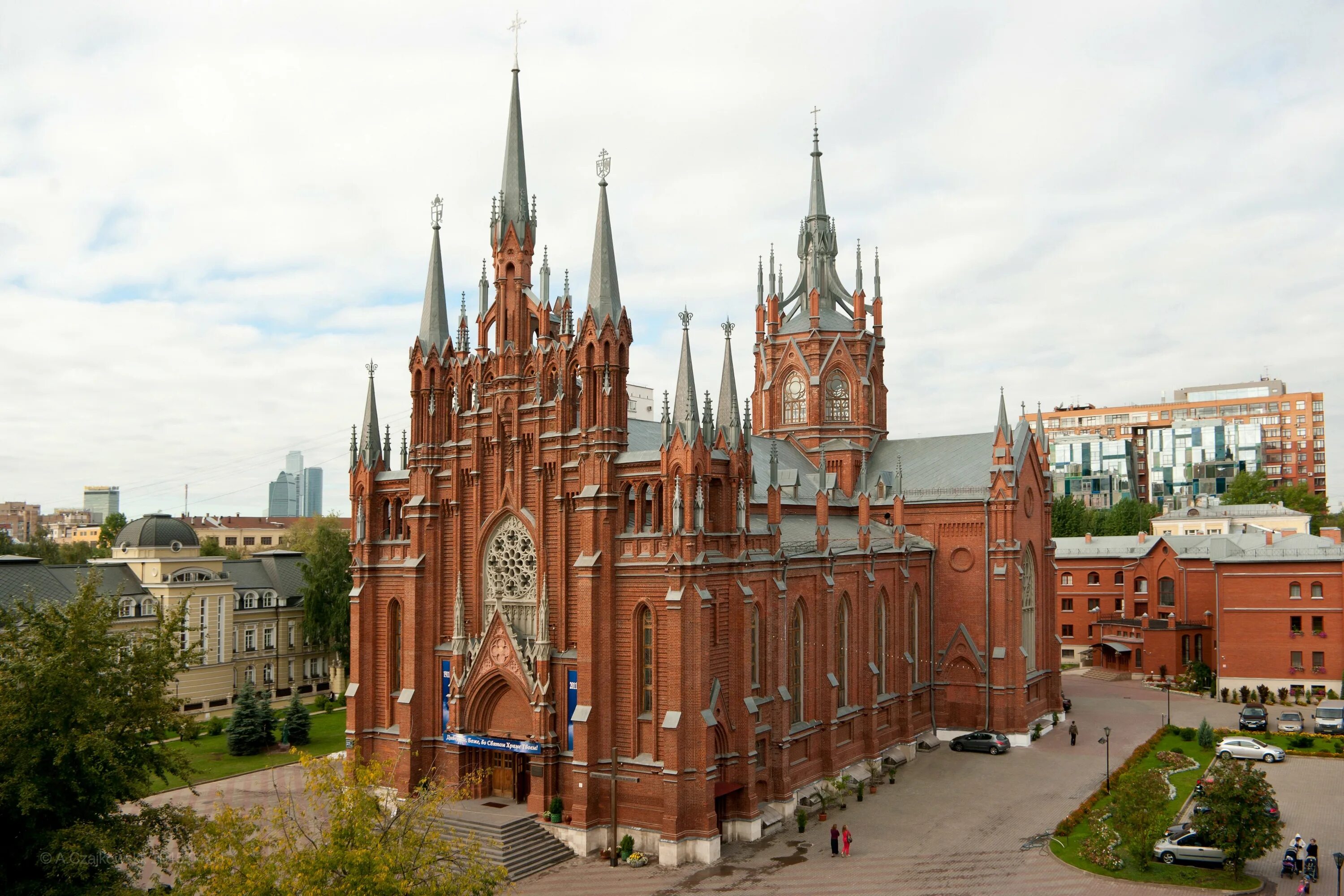 Церковь Непорочного зачатия Девы Марии в Москве.