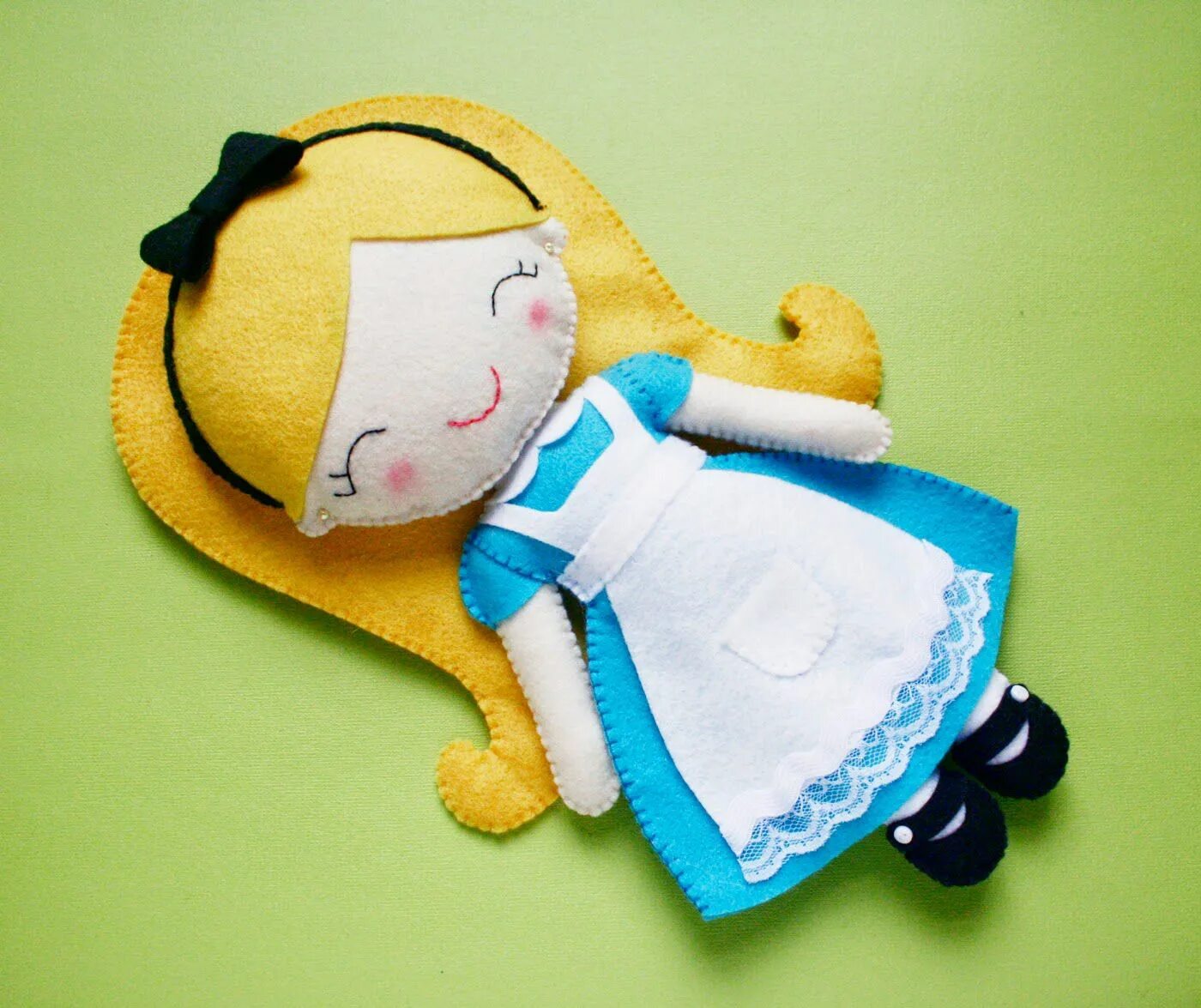 елочные игрушки алиса в стране чудес. алиса как сделать поделку. алиса как сделать игрушки. Paper art алисы в стране чудес. алиса знает что делать алиса селезнева.