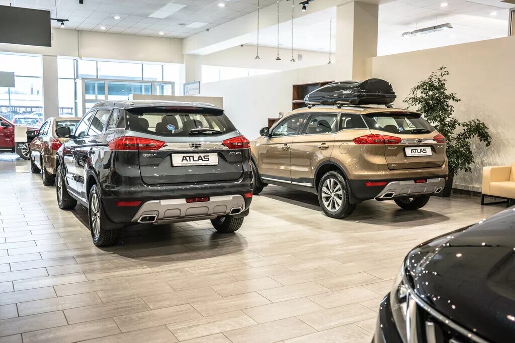 Geely дц. автосалон джили в москве. Geely дилерский центр москва. Geely дц. джили дц.
