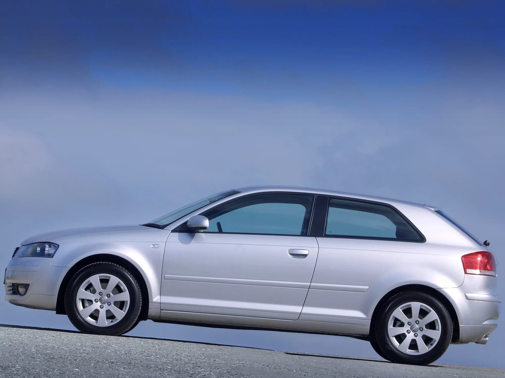 Ауди а3 2005. Audi a3 хэтчбек 2008. A3 2. Audi a3 sportback. Audi a3 2013 года.