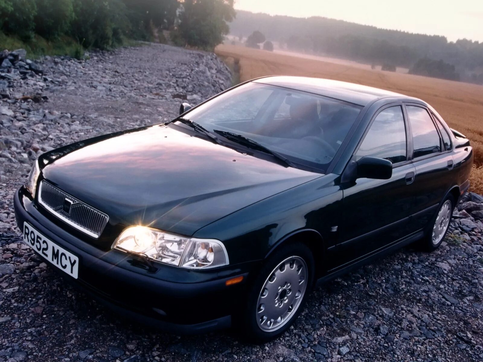 Вольво 98 года. Volvo s40 1998. Вольво s40 1998. Volvo s40 1999. Volvo s40 1998 1.8.