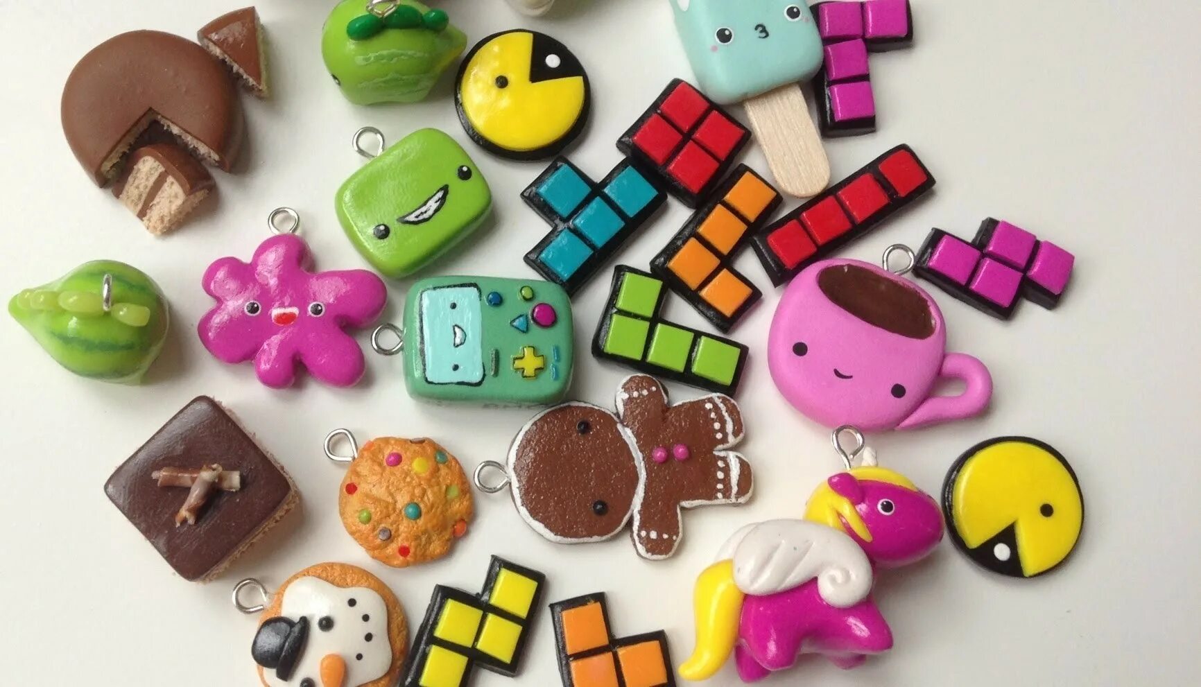 Фигурки из майнкрафта из пластилина. Лепка из легкого пластилина. Angry birds из пластилина. Что можно слепить из игр. Вещи из лёгкого пластилина.