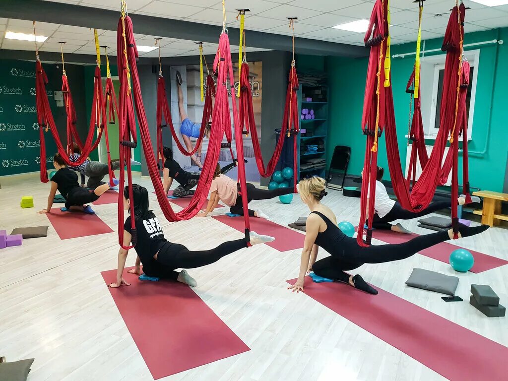 Stretch school воронеж. Аэростретчинг. Школьная растяжка. Стрейч скул. Стрейч скул воронеж ленина расписание.