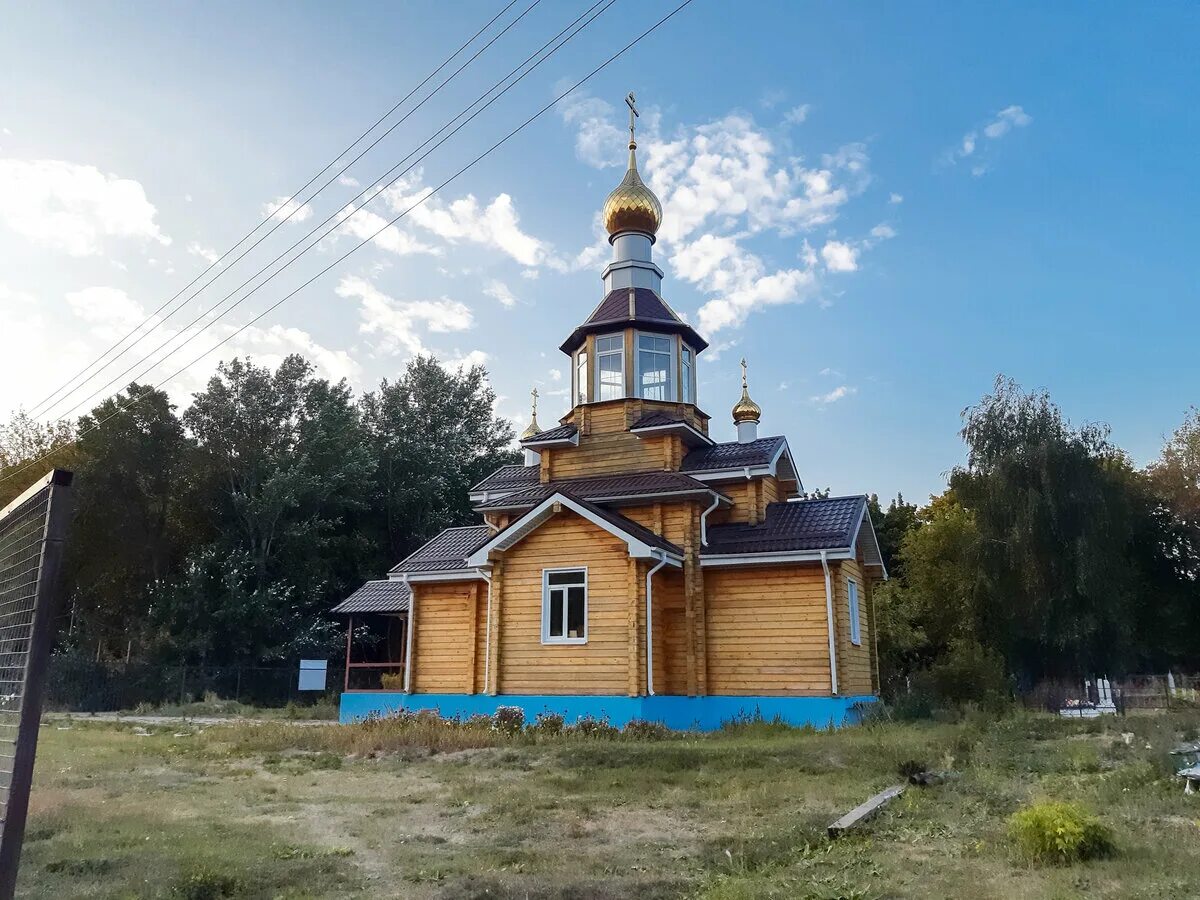 Воронежские выселки. Горенские Выселки храм. Горенские Выселки храм деревянный. Церковь в Горенских Выселках. Храм Покрова Пресвятой Богородицы, село Горенские Выселки.